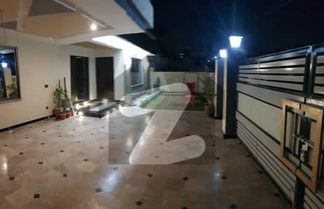Branded new One Kanal upper portion for rent in Pakistan Town Phase One