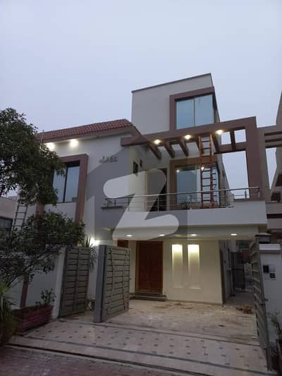10 Marla Upper Portion House Available for Rent in Overseas-B, Bahria Town Lahore