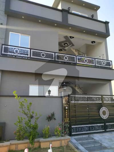 5 Marla Beautiful House Available For Sale In Park View City Platinum Block