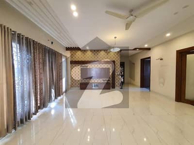 2KANAL iDEAL House For Rent