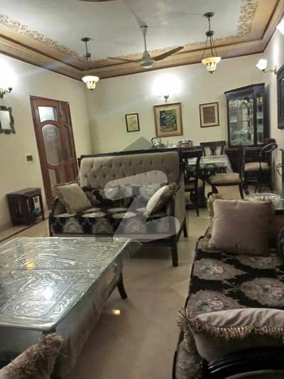 گارڈن ٹاؤن لاہور میں 5 کمروں کا 10 مرلہ مکان 4.6 کروڑ میں برائے فروخت۔