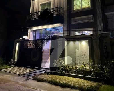 Ideal Prime Location House Is Available For sale In Lahore