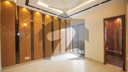 This Is Your Chance To Buy Upper Portion In Gulberg 2