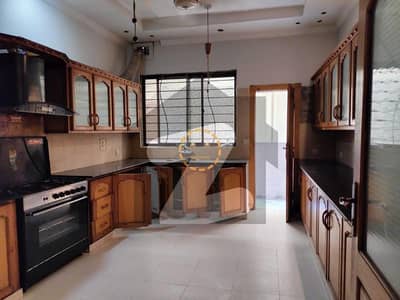 4 Beds Upper Portion Available For Rent In G11