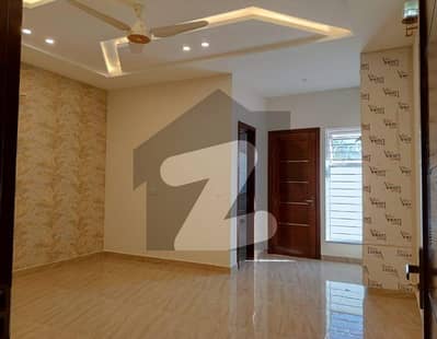 5 Marla Park Face House For Sale In Faisal Town