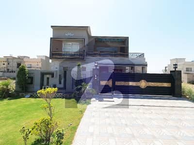 Prime Location 1 Kanal House In Central Khayaban-E-Amin Block L For Sale