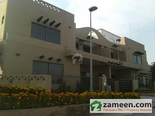 Modern Solutions Offers You 1 Kanal House For Sale In DHA Phase 1