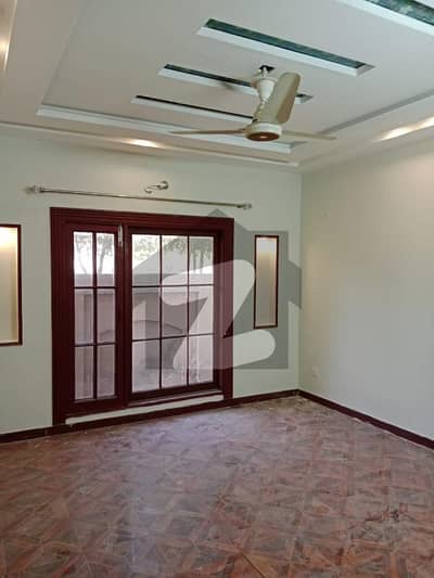 2 BEDS 10 MARLA BRAND NEW LOWE PORTION FOR RENT LOCATED BAHRIA ORCHARD LAHORE
