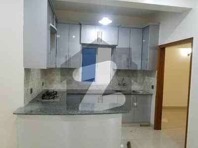 3 bed dd brand new flat with lift for sale in bukhari commercial