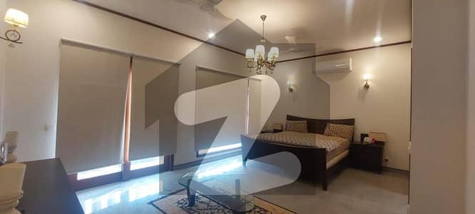 ڈی ایچ اے فیز 6 ڈی ایچ اے ڈیفینس,کراچی میں 5 کمروں کا 1 کنال مکان 17.5 کروڑ میں برائے فروخت۔
