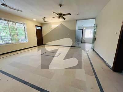 Luxurious House For Rent In F-7 On Prime Location
