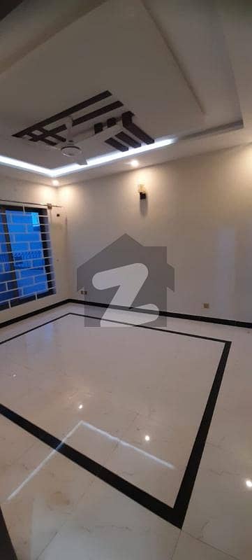 ایف ۔ 10 اسلام آباد میں 6 کمروں کا 1 کنال مکان 22.0 کروڑ میں برائے فروخت۔ ایف ۔ 10 اسلام آباد میں 6 کمروں کا 1 کنال مکان 22.0 کروڑ میں برائے فروخت۔
