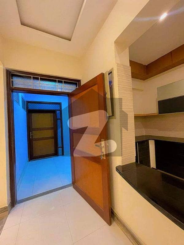 Luxurious New 3-Bed Apartment with Drawing/Dining, Elevator Access, and Car Parking