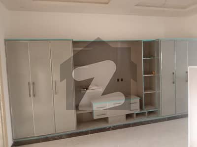 فیصل مارگلہ سٹی بی ۔ 17,اسلام آباد میں 4 کمروں کا 8 مرلہ مکان 2.6 کروڑ میں برائے فروخت۔
