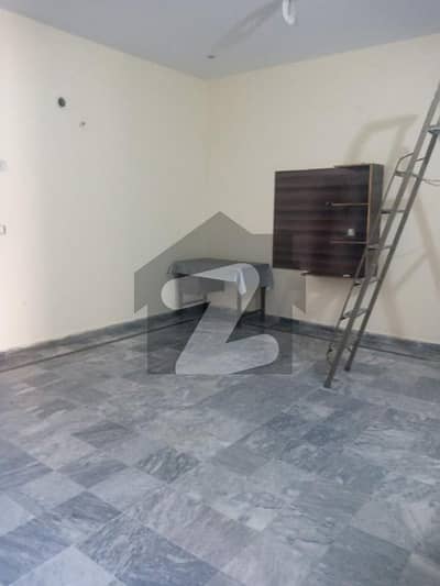 10 Marla Upper Portion House For Rent In Aamir Town Near To Canal Road