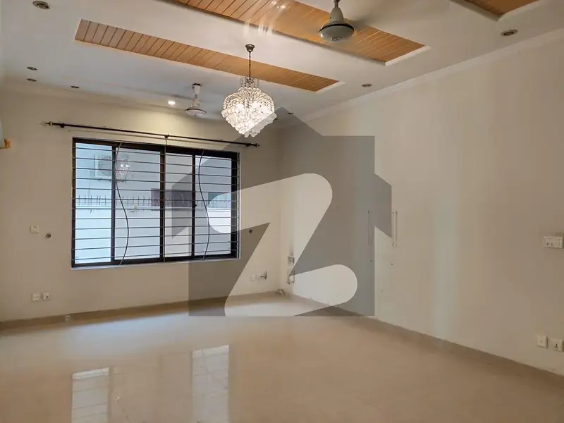 1 Kanal Ground Portion Is Available For Rent In G-11 3 Bed 3 Bath Separate Gate