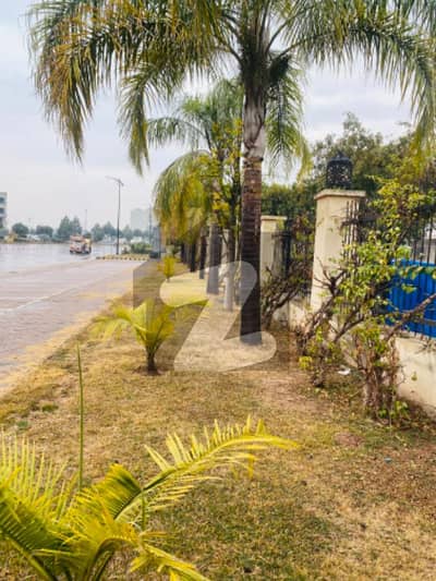 5M ideal locations Plot for sale in sector H