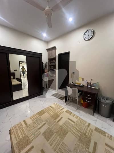 نیا ناظم آباد کراچی میں 4 کمروں کا 5 مرلہ مکان 2.95 کروڑ میں برائے فروخت۔