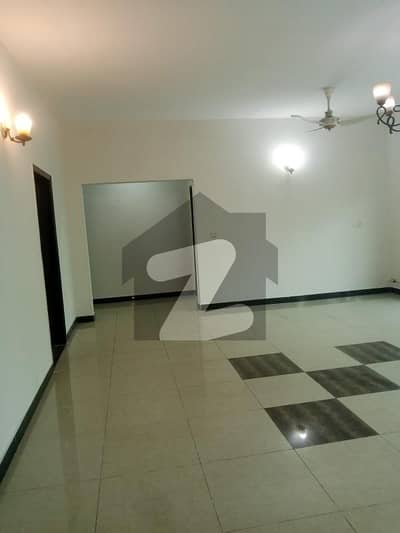 10 Marla 3 Bed Apartment Available For Sale