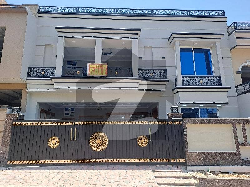 پاکستان ٹاؤن ۔ فیز 2 پاکستان ٹاؤن,اسلام آباد میں 6 کمروں کا 11 مرلہ مکان 4.2 کروڑ میں برائے فروخت۔ پاکستان ٹاؤن ۔ فیز 2 پاکستان ٹاؤن,اسلام آباد میں 6 کمروں کا 11 مرلہ مکان 4.2 کروڑ میں برائے فروخت۔