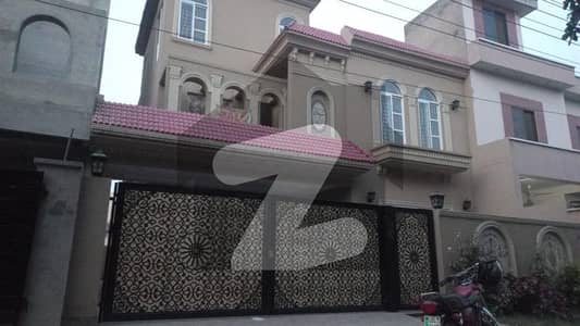 10 MARLA DOUBLE STOREY BRAND NEW HOUSE FOR SALE IN UET SOCIETY
