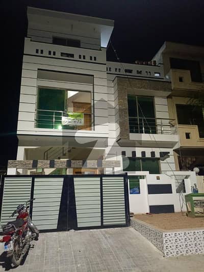 25*40 (4.4 Marla) Luxury House For Sale In G13 Prime Location Of G13 Isb