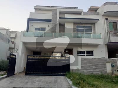 30*60 (8 Marla) Luxury House For Sale Prime Location Of G13 Isb Near Markaz Market