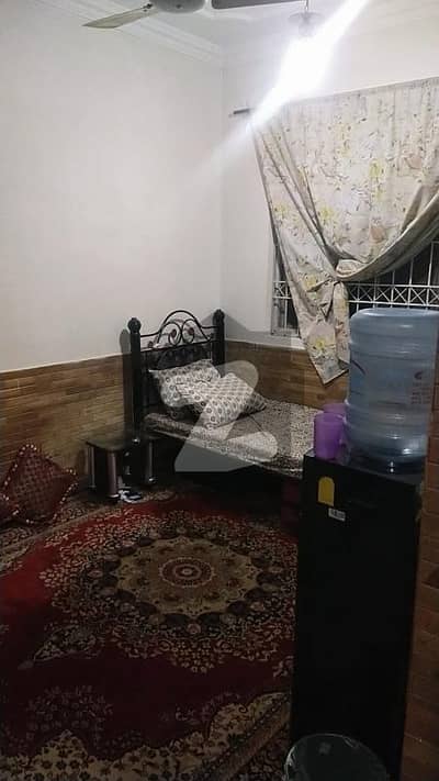 جی ۔ 11/3 جی ۔ 11,اسلام آباد میں 4 کمروں کا 4 مرلہ مکان 3.2 کروڑ میں برائے فروخت۔