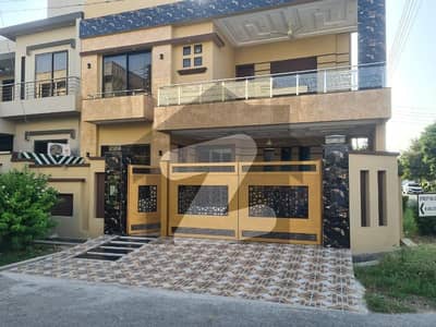 10 Marla Corner House For Sale In 
Canal View Housing Scheme
 Gujranwala