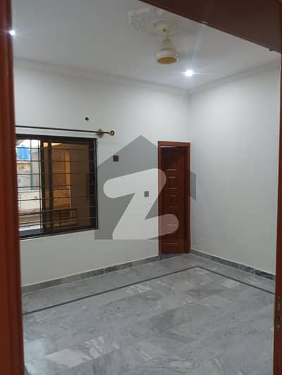 6 Marla 2nd Floor Portion For Rent
