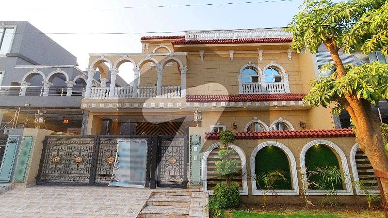 Main Double Road State Life Phase 1 - Block F House Sized 12 Marla For Sale Main Double Road State Life Phase 1 - Block F House Sized 12 Marla For Sale