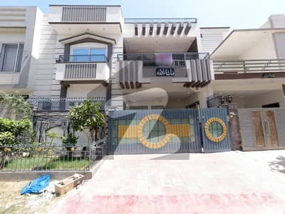 Stunning Prime Location 1800 Square Feet House In Faisal Town Phase 1 - Block A Available