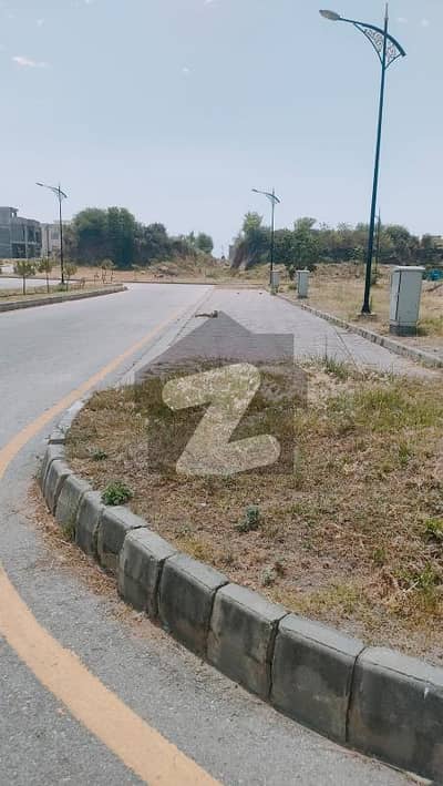 Sector C2 5.5 Marla Corner Comercial PLot For Sale All Paid Prime Location For BAhria Enclave