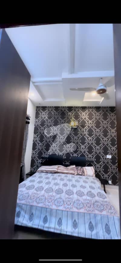 شادمان لاہور میں 2 کمروں کا 6 مرلہ فلیٹ 1.65 لاکھ میں کرایہ پر دستیاب ہے۔