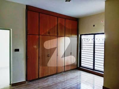 10 Marla House For Rent Near To Park In Askari 10