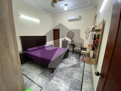 ٹاؤن شپ لاہور میں 6 کمروں کا 5 مرلہ مکان 1.8 کروڑ میں برائے فروخت۔