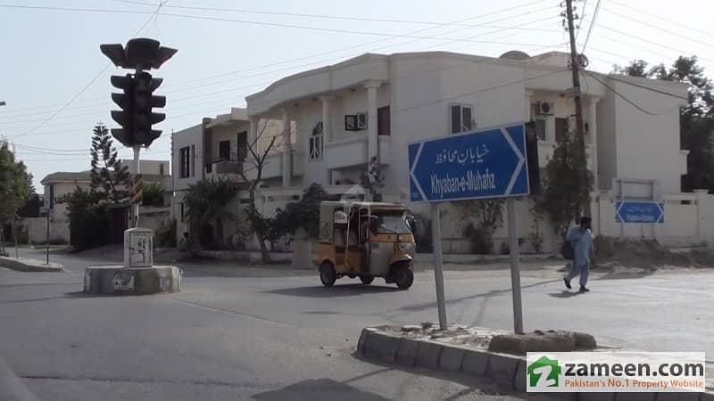 525 yards plot in Khayaban-e-Muhafiz, DHA phase 6, Karachi 525 yards plot in Khayaban-e-Muhafiz, DHA phase 6, Karachi
