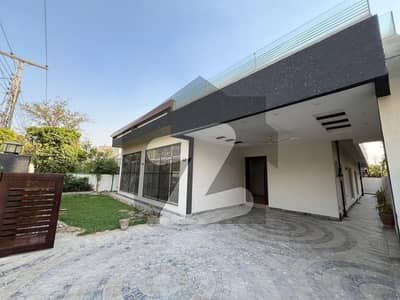 Highly-Desirable 1 Kanal House Available In DHA Phase 2