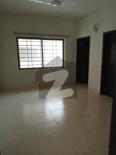 10 Marla Brand New 4th Floor Apartments For Rent