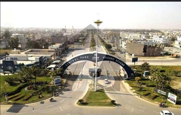1 Kanal Perfect Location Plot For Sale in G Block Central Park Housing Scheme Lahore