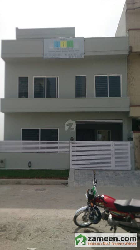 E-11/3 - 3 Bedrooms Separate Gate Upper Portion For Rent