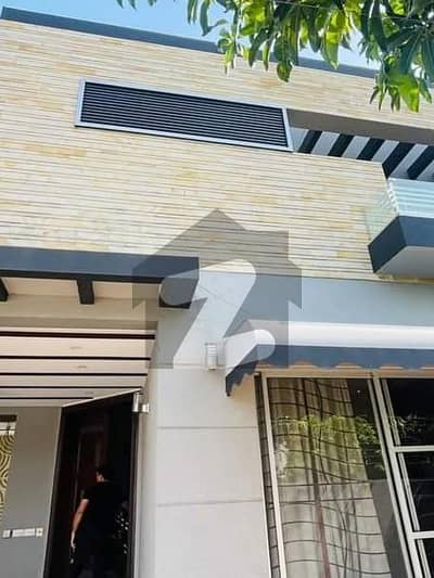 10 Marla House Available For Rent In DHA Phase 4 Lahore