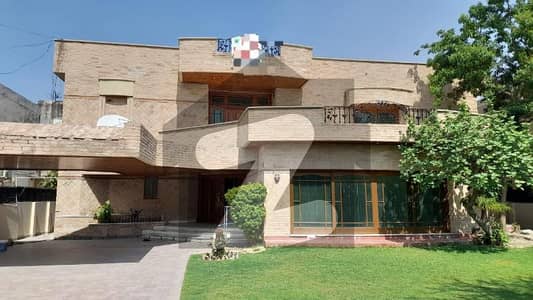 D H A Lahore 2 Kanal Owner Build Design House With 100% Original Pics Available For Rent