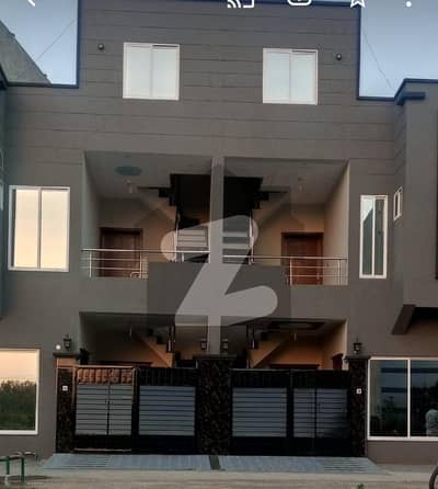 3 MARLA BRAND NEW HOUSE FOR SALE IN NASHEMAN IQBAL PHASE2 COLLAGE ROAD