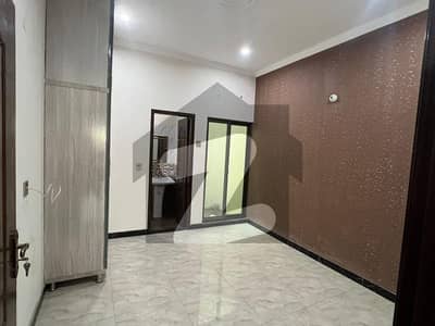 والٹن روڈ لاہور میں 3 کمروں کا 2 مرلہ مکان 1.15 کروڑ میں برائے فروخت۔