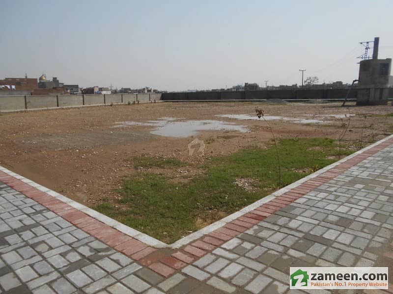 Farm House For Sale On Islamabad Expressway