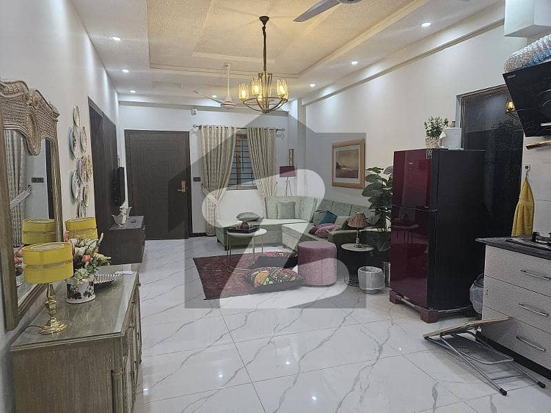 2 Bed Beautiful Apartment For Long Term / Short Term