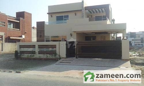 10 Marla Beautiful House For Sale In DHA Phase 5