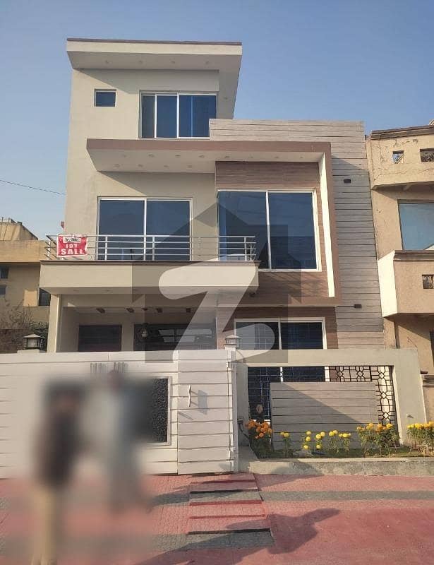 4 Marla just Like New House For Sell In G13 Islamabad