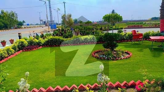 Near Gulbrg Green Islamabad Ghauri Town phase 7 plots Sale